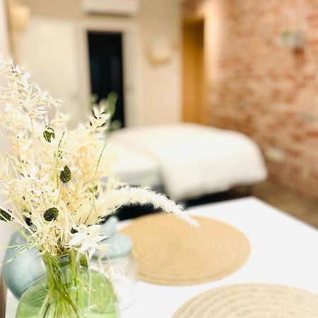La Petite Halte Bed and Breakfast Comines-Warneton Esterno foto